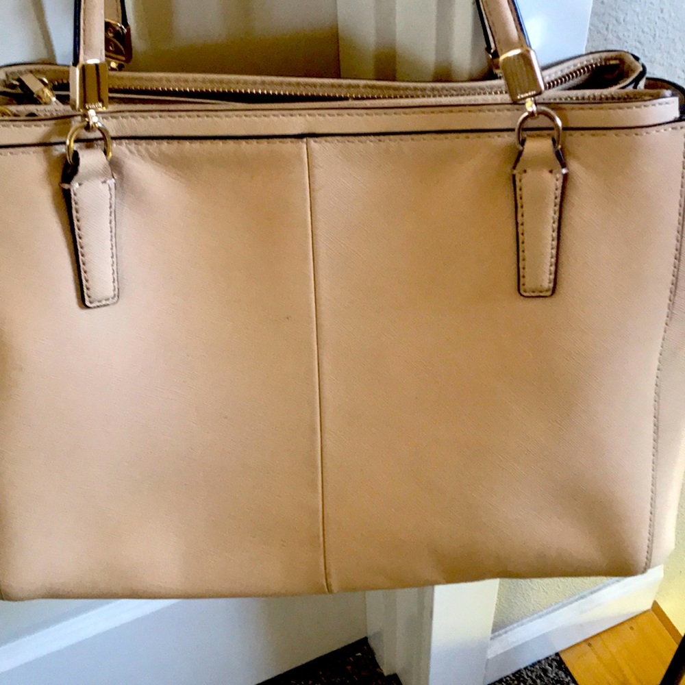 Coach purse in EUC